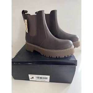 Women's Lug Sole Platform Chelsea Slip On Chunky Ankle Fashion Boots brown 9.5